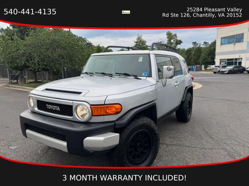 Used 2007 Toyota FJ Cruiser 4WD image 1