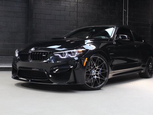Used 2018 BMW M4 Coupe w/ Competition Package RWD image 4