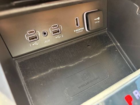 Used 2023 Jeep Grand Cherokee L Summit AWD/4WD image 19