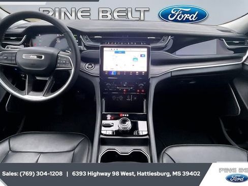 Used 2023 Jeep Grand Cherokee 4WD 4xe image 13