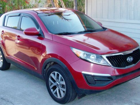 Used 2015 Kia Sportage LX image 3