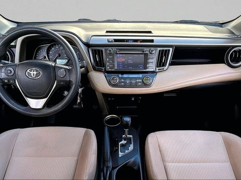 Used 2013 Toyota RAV4 XLE FWD image 8