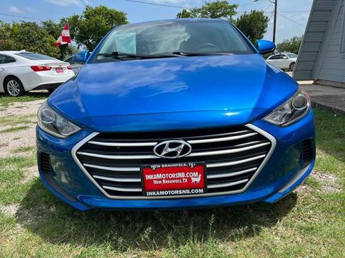 Used 2018 Hyundai Elantra SEL FWD image 3
