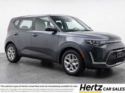 Used 2025 Kia Soul LX w/ LX Technology Package