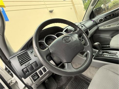 Used 2006 Toyota Tacoma 2WD Access Cab image 8