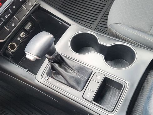 Used 2020 Kia Sorento S image 19