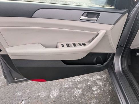 Used 2018 Hyundai Sonata SEL image 13