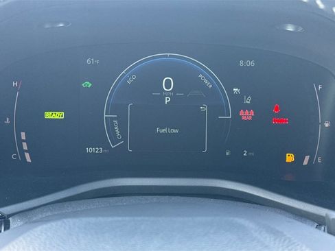 Used 2025 Toyota Camry SE image 25