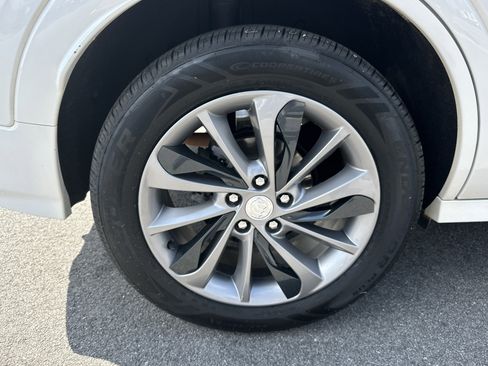 Certified 2023 Buick Encore GX Select w/ Sport Touring Package FWD image 18