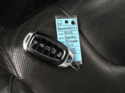 Used 2022 Hyundai Palisade SEL w/ Premium Package image 19