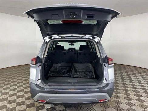 Used 2022 Nissan Rogue SV image 4