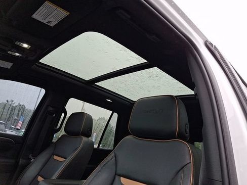 Certified 2023 GMC Yukon AT4 AWD/4WD image 16
