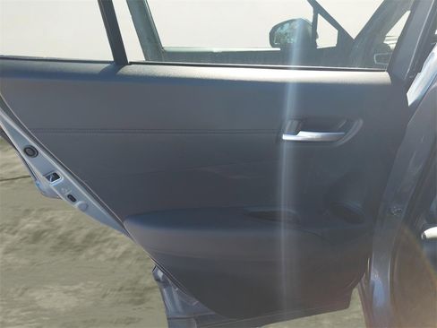 Used 2024 Toyota Corolla Cross XLE image 23