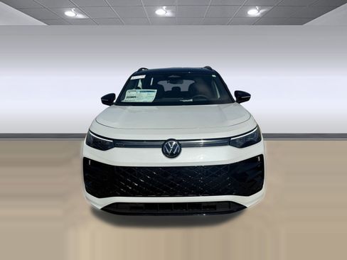 New 2026 Volkswagen Tiguan SE R-Line image 6