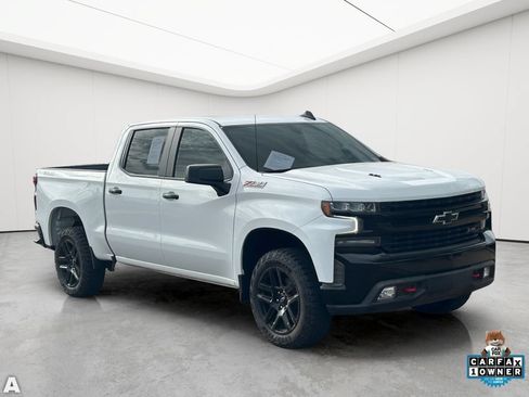 Used 2021 Chevrolet Silverado 1500 LT Trail Boss w/ LPO, Dark Essentials Package AWD/4WD image 7