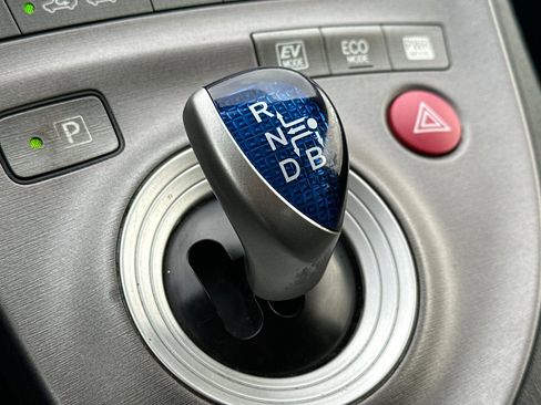 Used 2013 Toyota Prius Two image 32