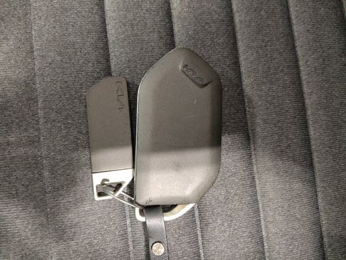Used 2025 Kia K4 EX FWD image 32
