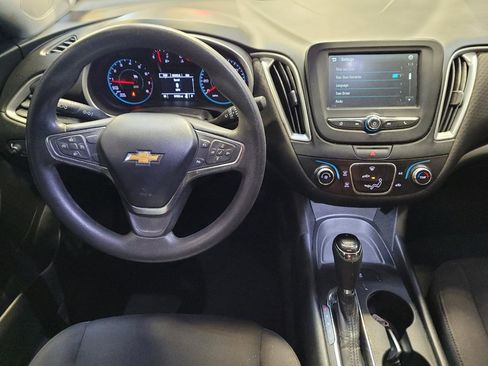 Used 2017 Chevrolet Malibu LS image 22
