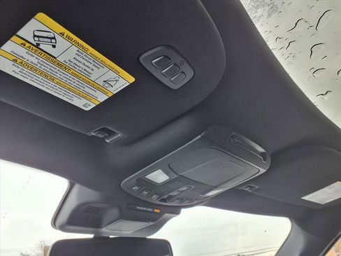 Used 2022 Ford Expedition Max Limited image 17