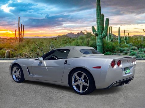 Used 2008 Chevrolet Corvette Convertible w/ Preferred Equipment Group RWD image 5