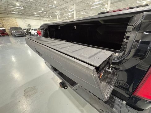 Used 2024 Chevrolet Silverado 2500 High Country w/ High Country Premium Package image 56