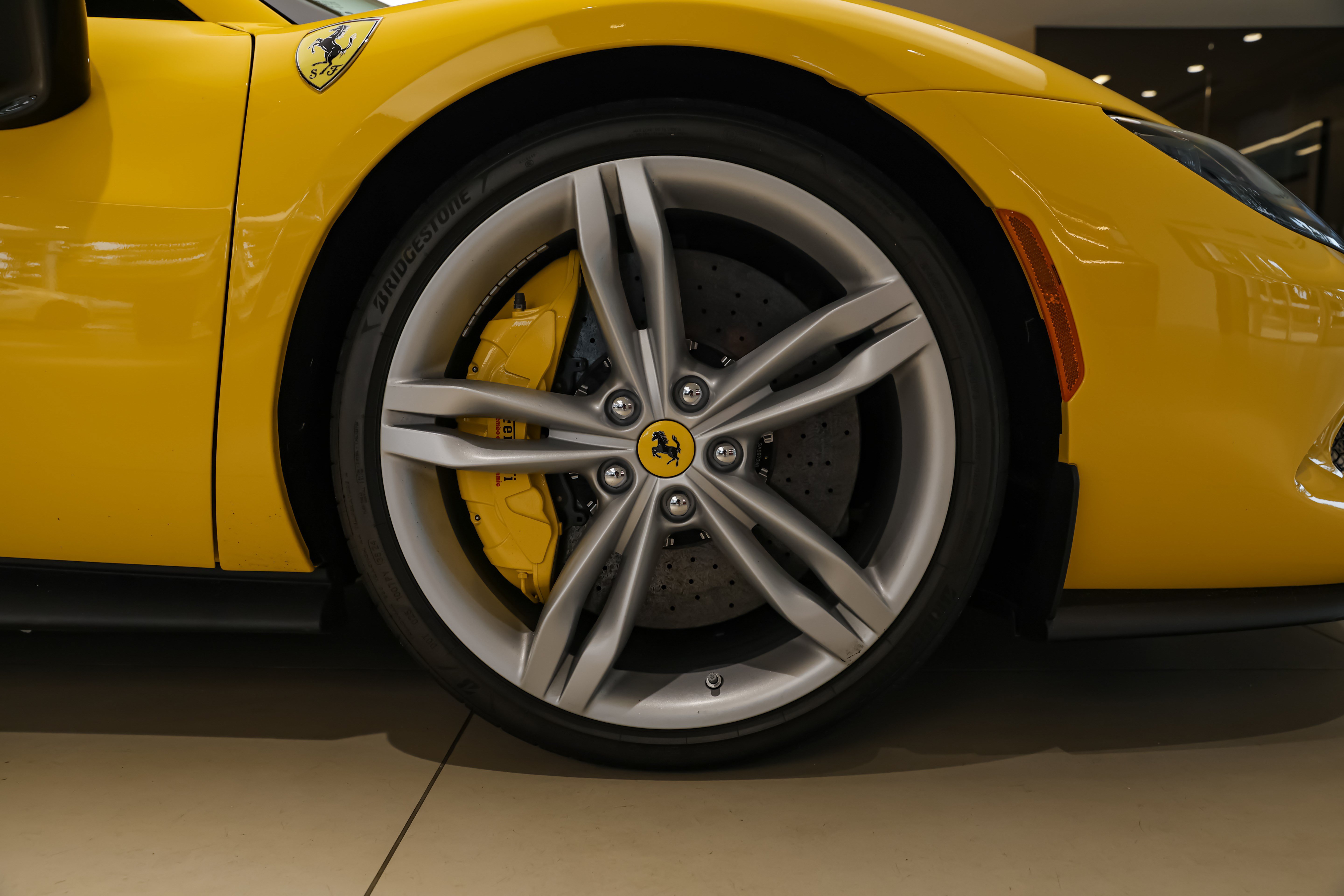 Used 2025 Ferrari 296 GTS RWD image 21