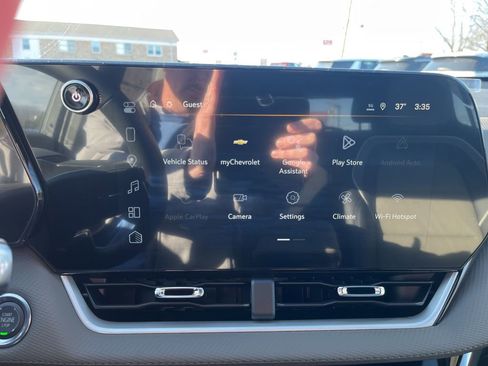 New 2026 Chevrolet Equinox LT w/ Convenience Package II FWD image 20
