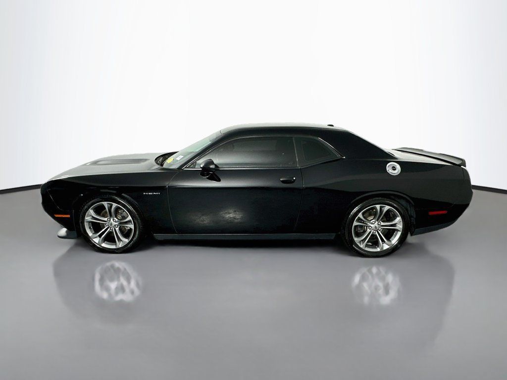Used 2021 Dodge Challenger R/T RWD image 4
