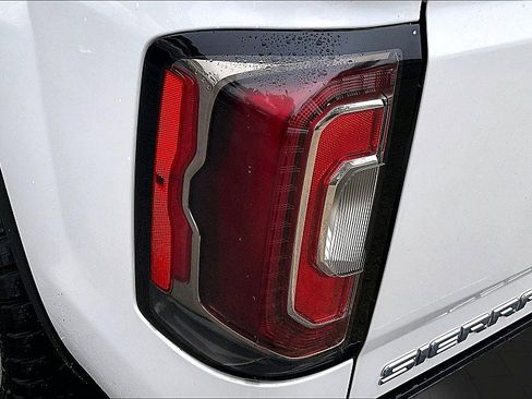 Used 2017 GMC Sierra 1500 Denali image 29