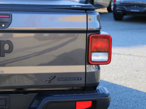 Used 2020 Jeep Gladiator Sport w/ Quick Order Package 24S image 7