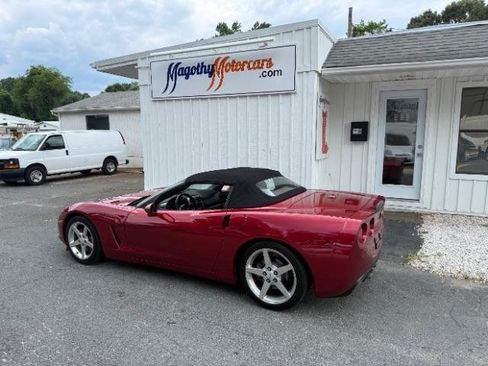 Used 2005 Chevrolet Corvette Convertible w/ Preferred Equipment Group RWD image 10