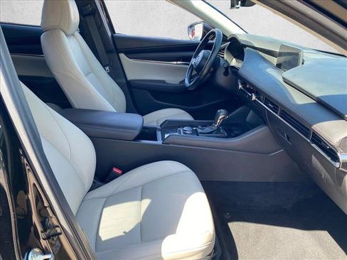 Used 2019 MAZDA MAZDA3 Sedan FWD image 25