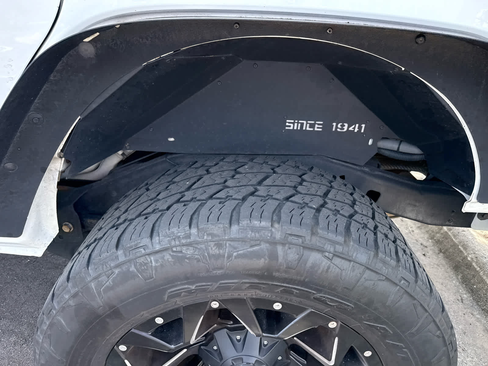 Used 2016 Jeep Wrangler Unlimited Sport w/ Connectivity Group AWD/4WD image 5