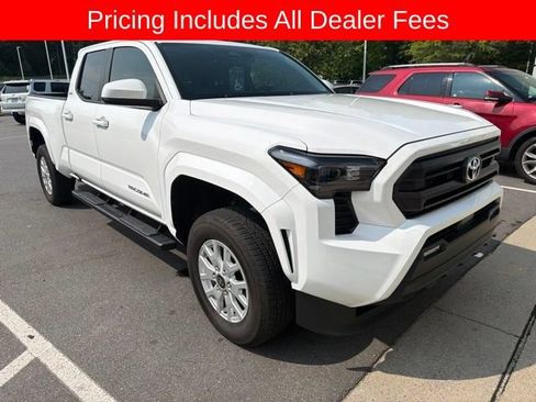 Used 2025 Toyota Tacoma SR5 RWD image 3