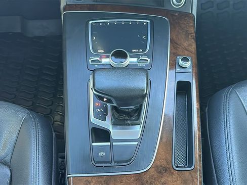 Used 2018 Audi Q5 2.0T Premium Plus w/ Premium Plus Package image 28
