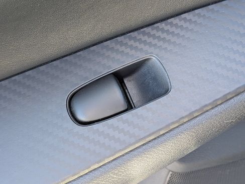 Used 2025 Nissan Sentra SR w/ SR Premium Package FWD image 29