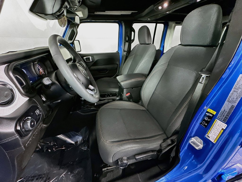 Certified 2025 Jeep Wrangler Unlimited Sahara AWD/4WD image 29