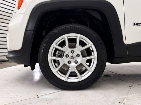Used 2021 Jeep Renegade Latitude w/ Convenience Group AWD/4WD image 14