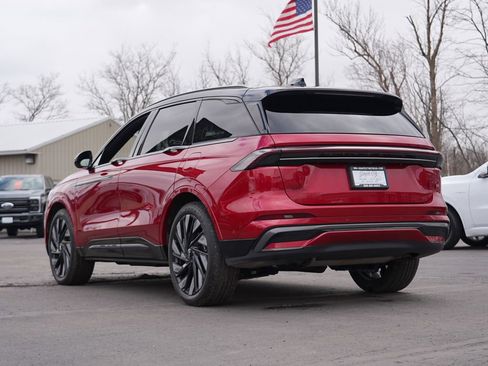 Used 2024 Lincoln Nautilus Reserve w/ Equipment Group 203A image 5