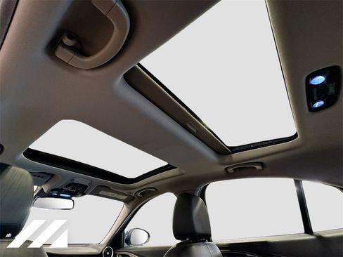 Used 2019 Alfa Romeo Giulia Ti w/ Quick Order Package 22X Lusso image 22