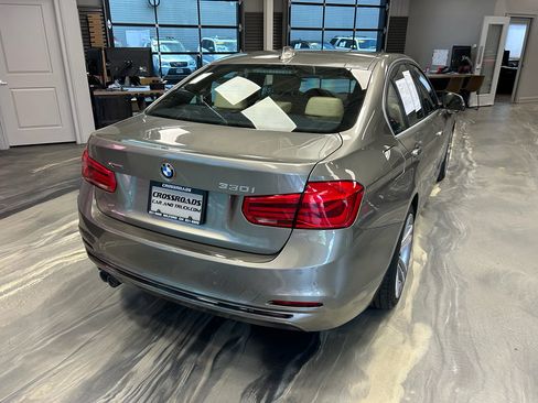 Used 2018 BMW 330i xDrive Sedan AWD/4WD image 31