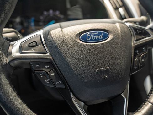 Used 2024 Ford Edge Titanium AWD/4WD image 31