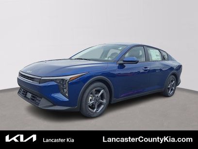 New 2025 Kia K4 LXS