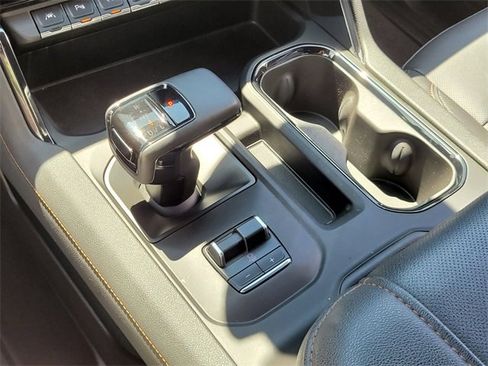 Used 2024 GMC Sierra 1500 AT4 w/ Technology Package image 25