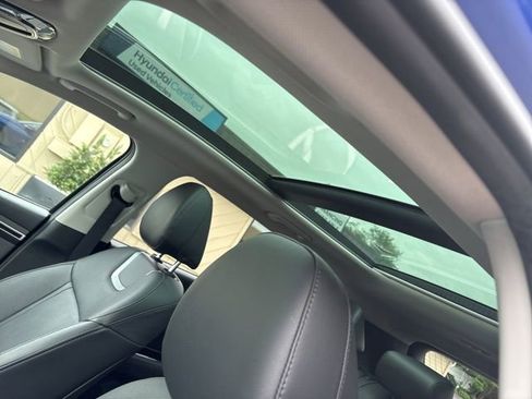 Certified 2022 Hyundai Tucson Limited AWD/4WD image 9