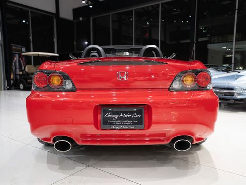 Used 2004 Honda S2000 image 3