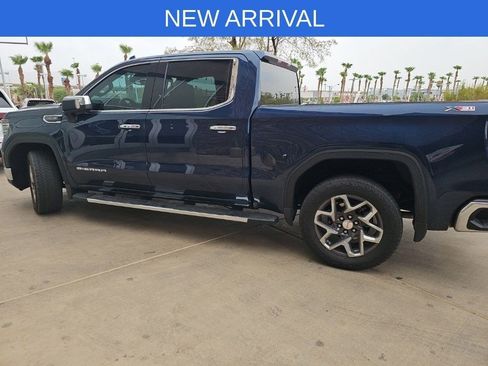 Used 2023 GMC Sierra 1500 SLT w/ SLT Premium Package AWD/4WD image 21