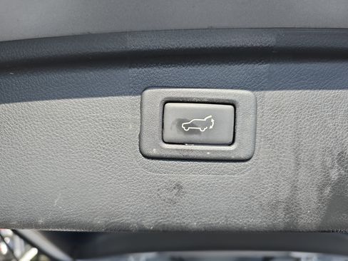 Used 2016 Subaru Outback 2.5i Limited image 13