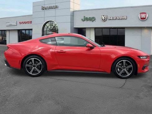 Used 2024 Ford Mustang Coupe RWD image 8