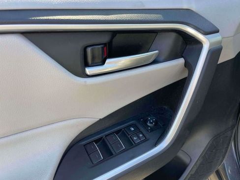 Certified 2025 Toyota RAV4 XLE w/ Convenience Package AWD/4WD image 20